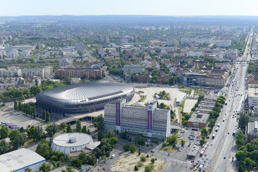 Danubius Hotel Arena  4*