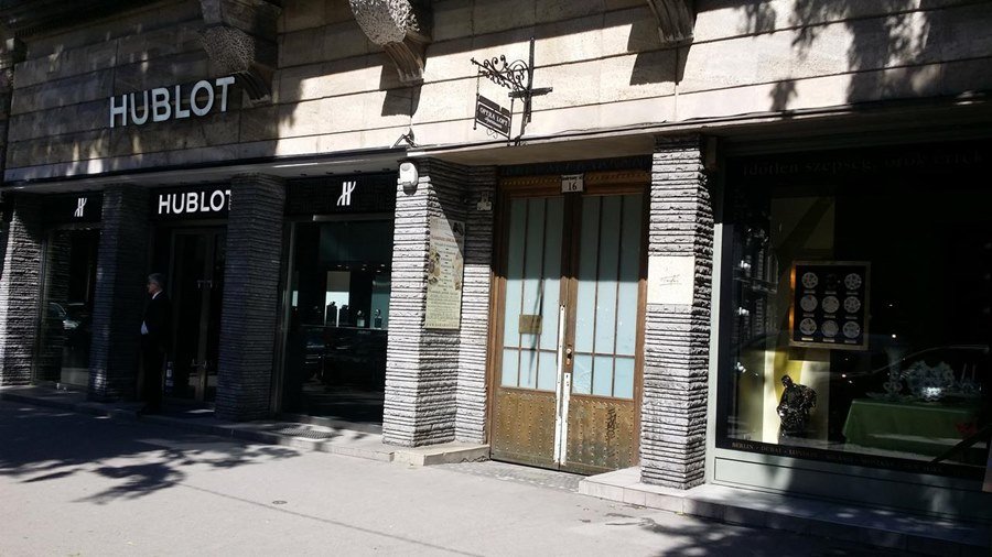 Opera Loft Apartments 3*