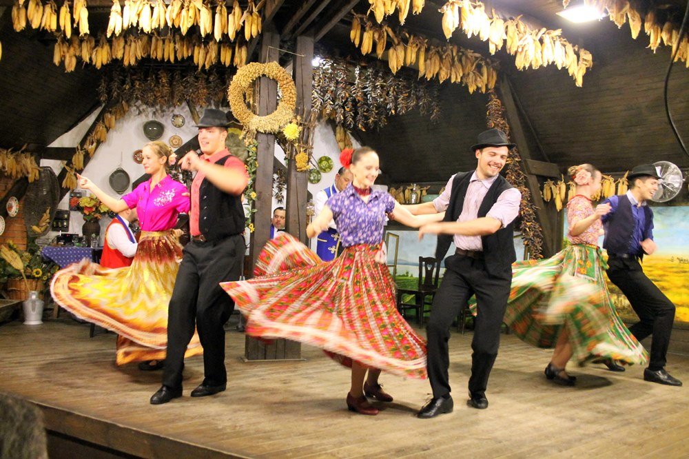  фольклорная программа с ужином в чарде
